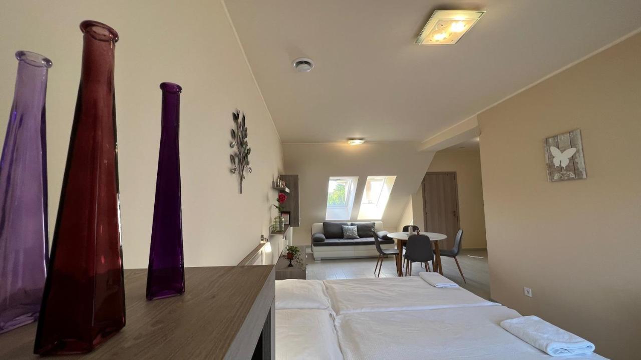 Gardencity Apartmanhaz Gyor Luaran gambar