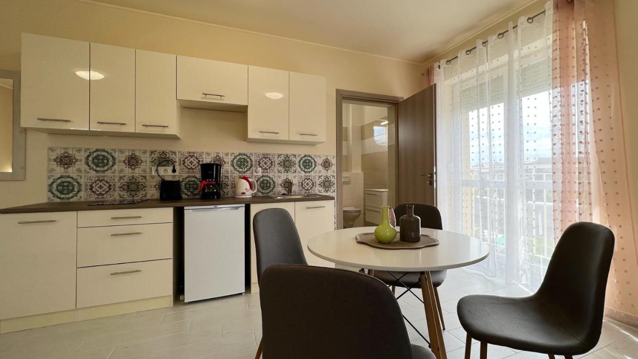 Gardencity Apartmanhaz Gyor Luaran gambar